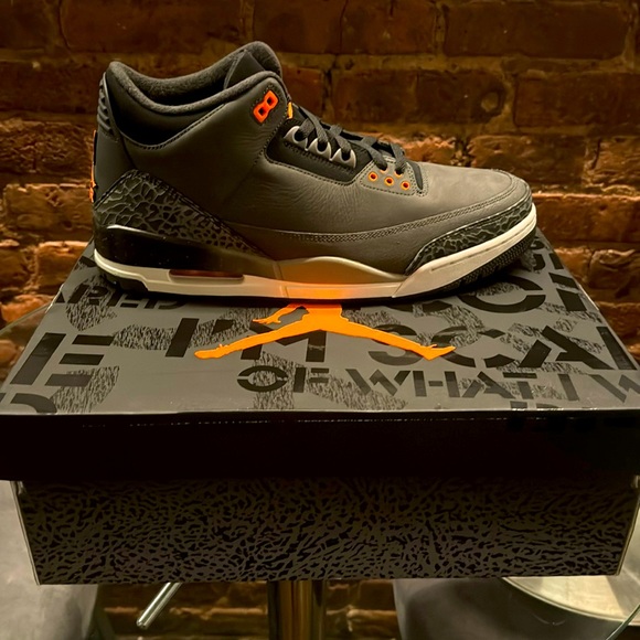 NIKE AIR JORDAN Retro (2023) Grey/Black/Orange - Main Image